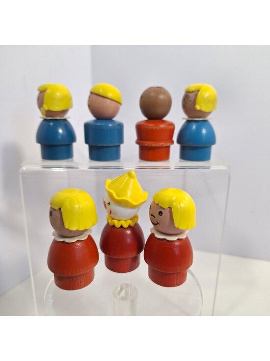 Wooden Little People Figure Lot Red Blue Yellow Smiling Faces Vintage - Picture 8 of 14